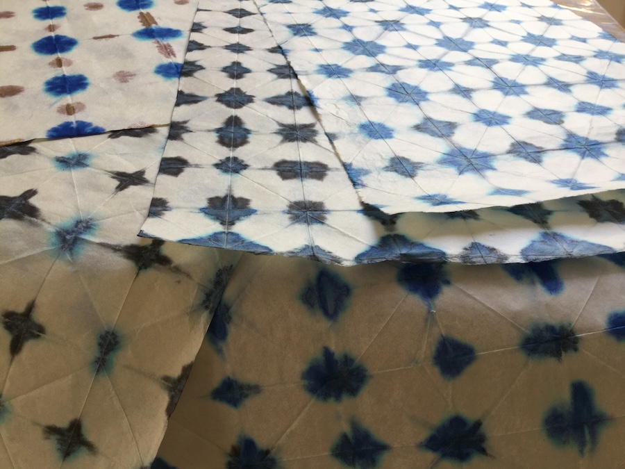 SHIBORI 絞りCOLORAZIONE MANUALE DELLA CARTA