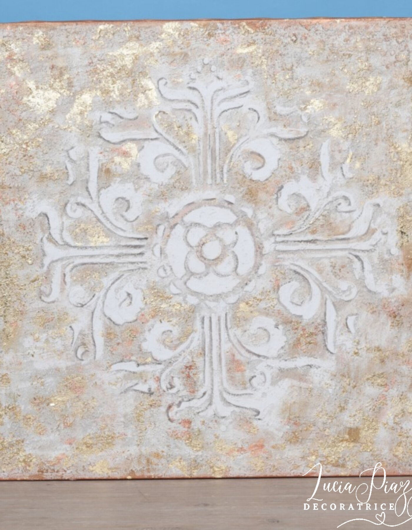 Tela Materica con inserti in foglia oro