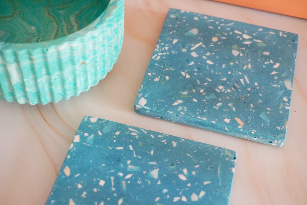 Home set terrazzo: coppia di sottobicchieri & ciotolina in eco-resina