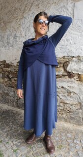 Long dress and transformer Moon vest