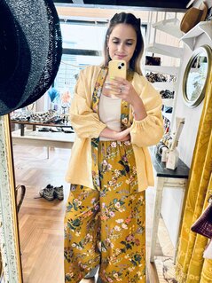 Giacca kimono e pantalone palazzo