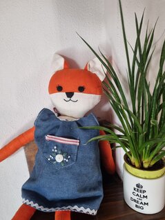 Fox-shaped tilde doll